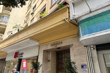Apartamento à venda com 80m², 2 quartos e sem vagaFachada