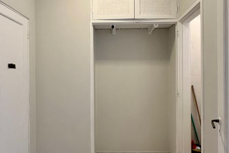 Apartamento à venda com 80m², 2 quartos e sem vagaBanheiro de serviço