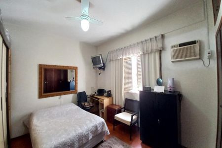 Casa para alugar com 328m², 3 quartos e 4 vagas Casa para alugar com 328m², 3 quartos e 4 vagasQuarto 1