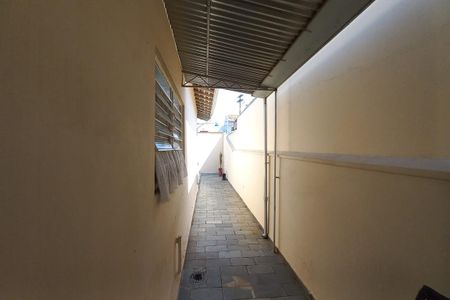 Casa para alugar com 328m², 3 quartos e 4 vagas Casa para alugar com 328m², 3 quartos e 4 vagasCorredor