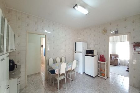 Casa para alugar com 328m², 3 quartos e 4 vagas Casa para alugar com 328m², 3 quartos e 4 vagasCozinha