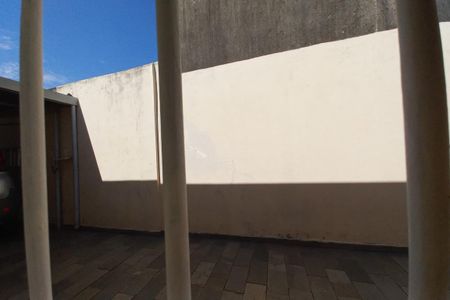 Casa para alugar com 328m², 3 quartos e 4 vagas Casa para alugar com 328m², 3 quartos e 4 vagasVista do quarto 3