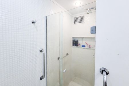 Apartamento à venda com 96m², 3 quartos e 1 vaga Apartamento à venda com 96m², 3 quartos e 1 vagaBanheiro Social