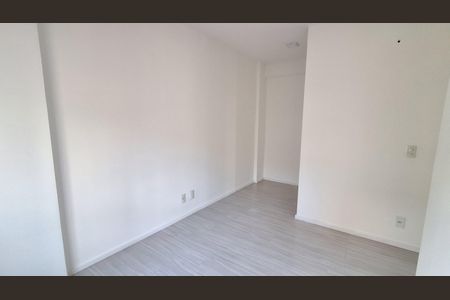 Apartamento à venda com 77m², 3 quartos e 2 vagasSuíte