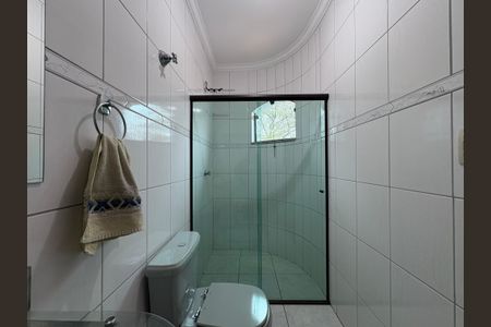 Casa à venda com 260m², 3 quartos e 3 vagas Casa à venda com 260m², 3 quartos e 3 vagasBanheiro da suíte