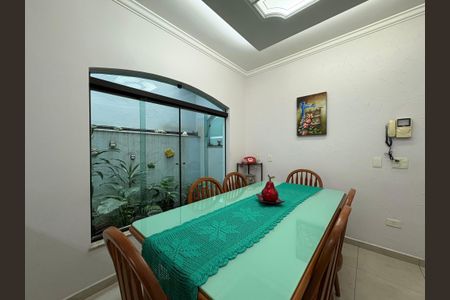 Casa à venda com 260m², 3 quartos e 3 vagas Casa à venda com 260m², 3 quartos e 3 vagasCozinha