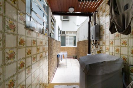 Apartamento à venda com 140m², 3 quartos e 1 vaga Apartamento à venda com 140m², 3 quartos e 1 vagaÁrea de serviço