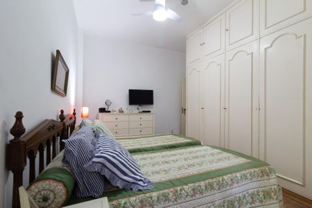 Apartamento à venda com 140m², 3 quartos e 1 vaga Apartamento à venda com 140m², 3 quartos e 1 vagaQuarto 2