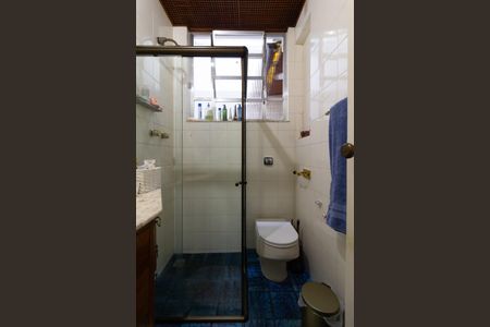 Apartamento à venda com 140m², 3 quartos e 1 vaga Apartamento à venda com 140m², 3 quartos e 1 vagaBanheiro social