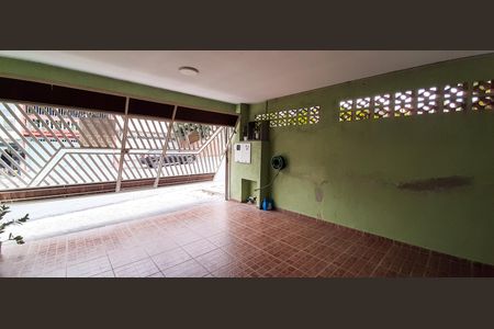 Casa à venda com 219m², 3 quartos e 2 vagas Casa à venda com 219m², 3 quartos e 2 vagasGaragem