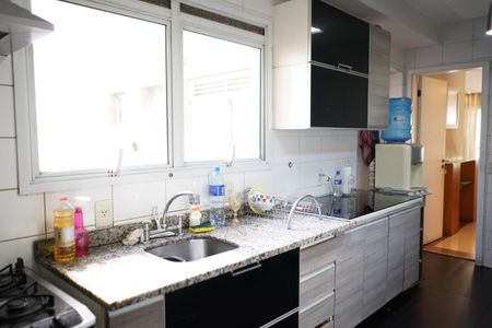 Apartamento para alugar com 149m², 3 quartos e 2 vagasCozinha
