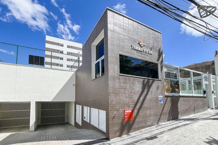 Apartamento para alugar com 86m², 3 quartos e 2 vagasFachada