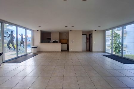 Apartamento à venda com 115m², 3 quartos e 1 vaga Apartamento à venda com 115m², 3 quartos e 1 vagaÁrea comum