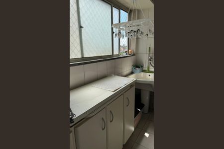 Apartamento à venda com 61m², 2 quartos e 1 vaga Apartamento à venda com 61m², 2 quartos e 1 vagaArea de Serviço