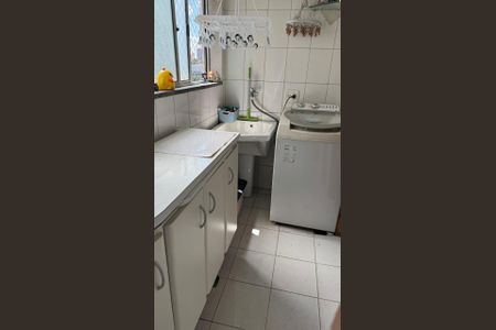 Apartamento à venda com 61m², 2 quartos e 1 vaga Apartamento à venda com 61m², 2 quartos e 1 vagaArea de Serviço