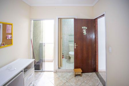 Casa à venda com 198m², 3 quartos e 2 vagasQuarto Suite 2