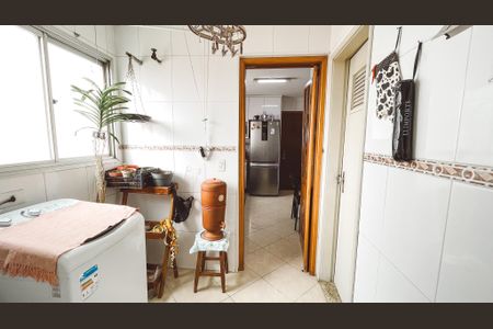 Apartamento à venda com 95m², 4 quartos e 2 vagas Apartamento à venda com 95m², 4 quartos e 2 vagasÁrea de Serviço