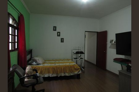 Casa à venda com 220m², 3 quartos e 2 vagasQuarto 1