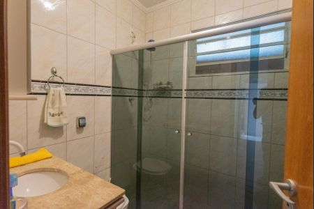 Casa à venda com 130m², 3 quartos e 3 vagas Casa à venda com 130m², 3 quartos e 3 vagasBanheiro Social