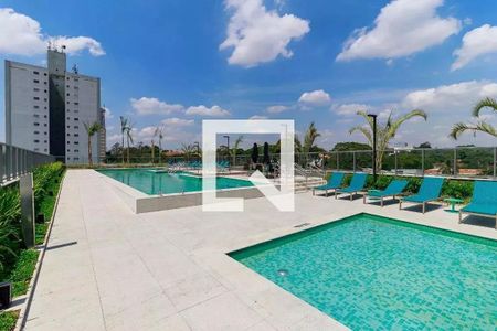 Apartamento à venda com 25m², 1 quarto e sem vaga Apartamento à venda com 25m², 1 quarto e sem vagaÁrea comum - Piscina