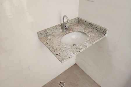 Apartamento à venda com 100m², 2 quartos e 1 vaga Apartamento à venda com 100m², 2 quartos e 1 vagaBanheiro Social