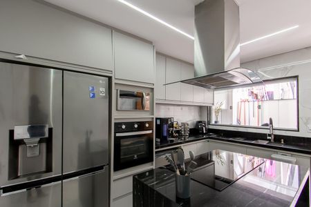 Casa à venda com 115m², 3 quartos e 2 vagasCozinha