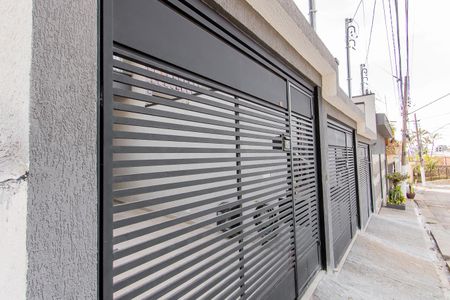 Casa à venda com 115m², 3 quartos e 2 vagasFachada