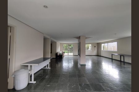 Apartamento à venda com 75m², 3 quartos e 1 vaga Apartamento à venda com 75m², 3 quartos e 1 vagaÁrea comum - Salão de festas