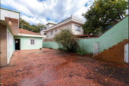 Casa à venda com 400m², 4 quartos e 8 vagas Casa à venda com 400m², 4 quartos e 8 vagasQuintal