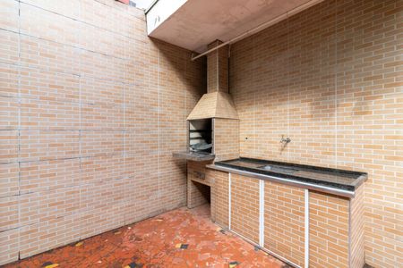 Casa à venda com 400m², 4 quartos e 8 vagas Casa à venda com 400m², 4 quartos e 8 vagasQuintal - Churrasqueira