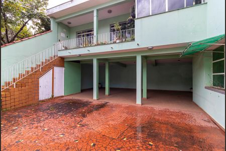 Casa à venda com 400m², 4 quartos e 8 vagas Casa à venda com 400m², 4 quartos e 8 vagasEdícula