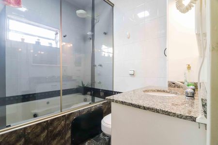 Casa à venda com 182m², 3 quartos e 3 vagas Casa à venda com 182m², 3 quartos e 3 vagas Banheiro  /Suíte
