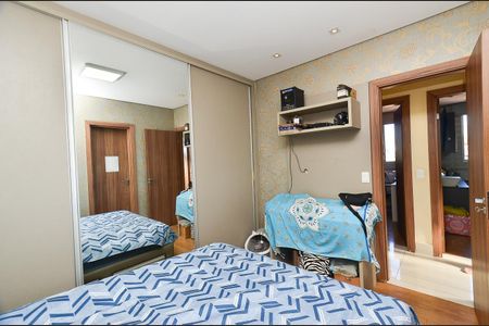 Apartamento à venda com 180m², 4 quartos e 4 vagasSuíte 3