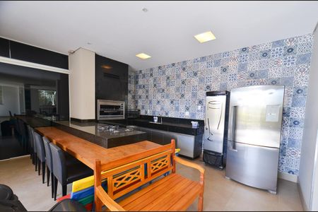 Apartamento à venda com 180m², 4 quartos e 4 vagasÁrea comum - Churrasqueira