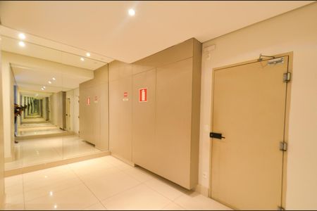 Apartamento à venda com 180m², 4 quartos e 4 vagasHall de entrada