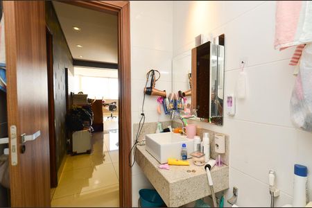 Apartamento à venda com 180m², 4 quartos e 4 vagas Cobertura - Banheiro