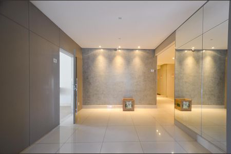 Apartamento à venda com 180m², 4 quartos e 4 vagasHall de entrada