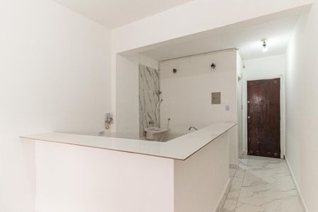 Cozinha de apartamento para alugar com 1 quarto, 42m² em Santa Ifigênia, São Paulo