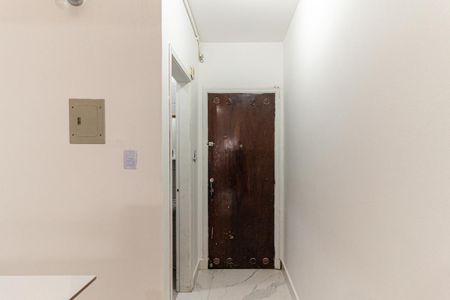 Corredor de apartamento para alugar com 1 quarto, 42m² em Santa Ifigênia, São Paulo