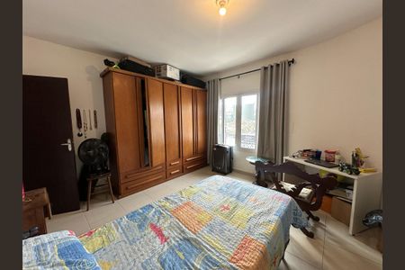 Casa à venda com 360m², 4 quartos e sem vaga Casa à venda com 360m², 4 quartos e sem vagaQuarto 1