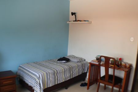 Casa à venda com 360m², 4 quartos e sem vaga Casa à venda com 360m², 4 quartos e sem vagaQuarto 2