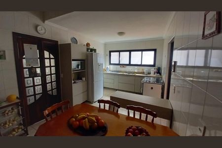 Casa à venda com 298m², 3 quartos e 2 vagas Casa à venda com 298m², 3 quartos e 2 vagasFoto 12