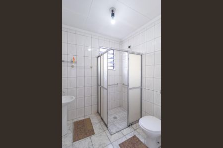 Casa para alugar com 250m², 2 quartos e 2 vagas Casa para alugar com 250m², 2 quartos e 2 vagasBanheiro 1