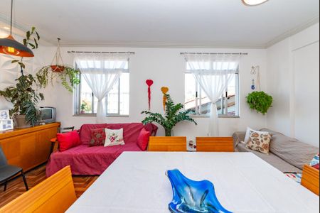 Apartamento à venda com 52m², 2 quartos e 1 vagaSala