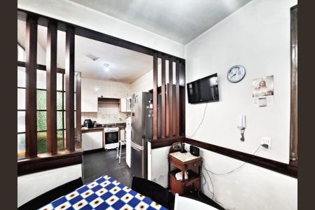 Casa à venda com 220m², 4 quartos e 4 vagas Casa à venda com 220m², 4 quartos e 4 vagasSala/Cozinha