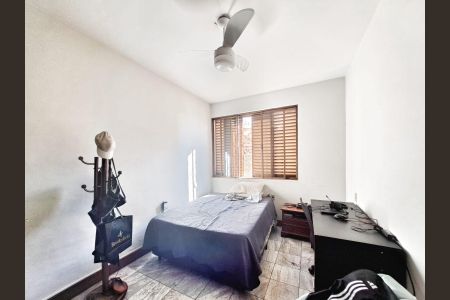 Casa à venda com 220m², 4 quartos e 4 vagas Casa à venda com 220m², 4 quartos e 4 vagasSuíte  2