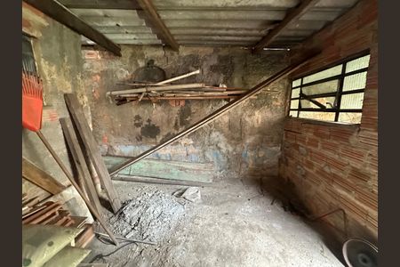 Casa à venda com 278m², 2 quartos e 3 vagas Casa à venda com 278m², 2 quartos e 3 vagasDeposito