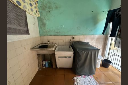Casa à venda com 278m², 2 quartos e 3 vagas Casa à venda com 278m², 2 quartos e 3 vagasÁrea de Serviço