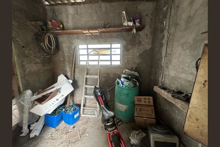 Casa à venda com 278m², 2 quartos e 3 vagas Casa à venda com 278m², 2 quartos e 3 vagasDeposito