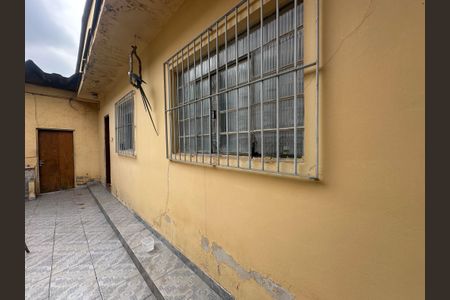 Casa à venda com 278m², 2 quartos e 3 vagas Casa à venda com 278m², 2 quartos e 3 vagasQuintal